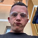 Артур, 25 лет