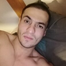 Фотография мужчины Hjjjou, 33 года из г. Кингисепп