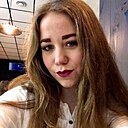 Карина, 23 года