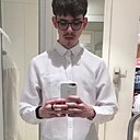 Олег, 22 года