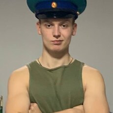 Фотография мужчины Илья, 20 лет из г. Саратов