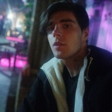 Фотография мужчины Дмитрий, 20 лет из г. Бишкек