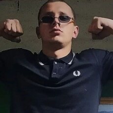 Фотография мужчины Саша, 18 лет из г. Челябинск