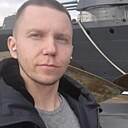 Михаил, 33 года