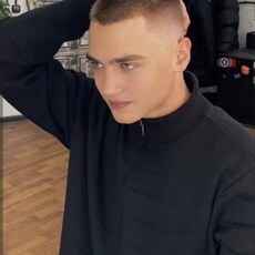 Фотография мужчины Егорик, 18 лет из г. Красноярск