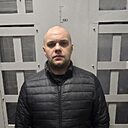 Роман, 33 года