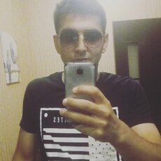 Фотография мужчины Many, 28 лет из г. Гагарин