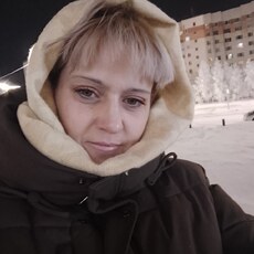 Фотография девушки Арина, 34 года из г. Ханты-Мансийск