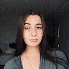 Фотография девушки Марьяна, 19 лет из г. Кемерово