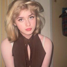 Фотография девушки Алёна, 18 лет из г. Дзержинск