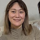 Айнура, 44 года