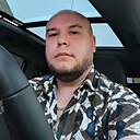 Усманов, 33 года