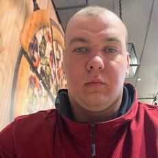 Фотография мужчины Денис, 26 лет из г. Новоалтайск