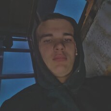 Фотография мужчины Roman, 18 лет из г. Нижний Тагил