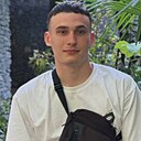 Саша, 23 года