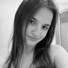 Фотография девушки Марʼяна, 18 лет из г. Ужгород