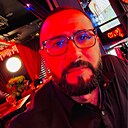 Неважно, 35 лет