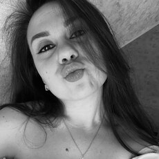 Фотография девушки Лилия, 21 год из г. Санкт-Петербург