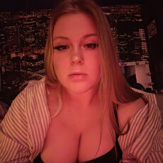 Фотография девушки Алёна, 19 лет из г. Чапаевск