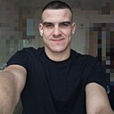 Максим, 22 года