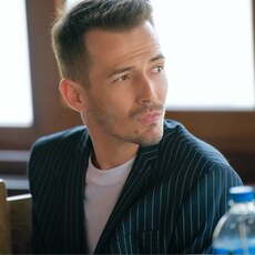 Фотография мужчины Iulian, 34 года из г. Bistrița