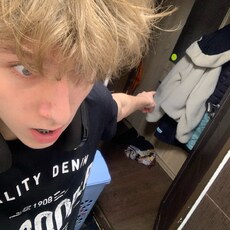 Фотография мужчины Валера, 18 лет из г. Санкт-Петербург