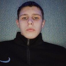 Фотография мужчины Артём, 18 лет из г. Новокуйбышевск