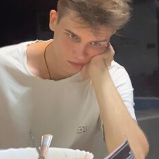 Фотография мужчины Артём, 18 лет из г. Алматы