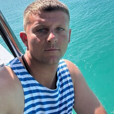 Фотография мужчины Артём, 32 года из г. Нижнекамск
