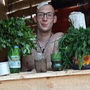 Олег, 33 года