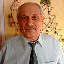 Виктор, 61 год