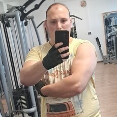 Фотография мужчины Deyu, 27 лет из г. Hunedoara