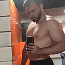 Олег, 33 года