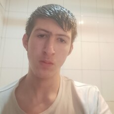 Фотография мужчины Шахбан, 18 лет из г. Подольск