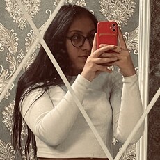 Фотография девушки Юля, 18 лет из г. Нижний Тагил