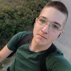 Фотография мужчины Саша, 18 лет из г. Брянск