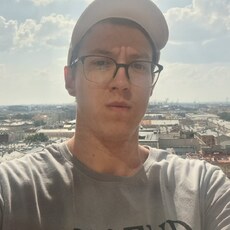 Фотография мужчины Илья, 20 лет из г. Санкт-Петербург