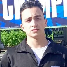 Фотография мужчины Илья, 18 лет из г. Новосибирск