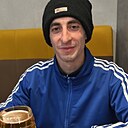 Виктор, 25 лет