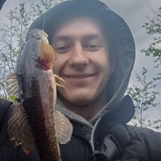 Фотография мужчины Олег, 18 лет из г. Санкт-Петербург