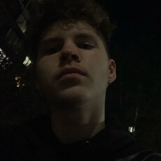 Фотография мужчины Михаил, 19 лет из г. Ижевск