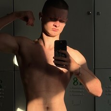 Фотография мужчины Александр, 18 лет из г. Невинномысск