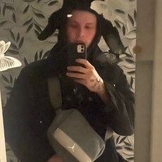 Фотография мужчины Илья, 19 лет из г. Новосибирск