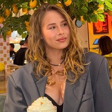 Фотография девушки Ксения, 21 год из г. Челябинск