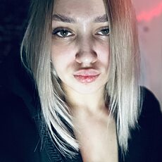 Фотография девушки Ангелина, 19 лет из г. Усть-Кут