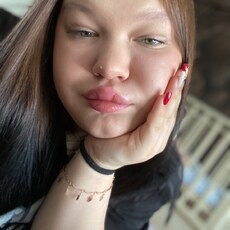 Фотография девушки Полина, 18 лет из г. Железногорск