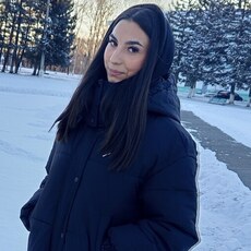 Фотография девушки Полина, 19 лет из г. Благовещенск