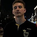 Денис, 21 год