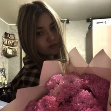 Фотография девушки Лера, 18 лет из г. Новосибирск