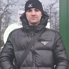 Фотография мужчины Yura, 18 лет из г. Ростов-на-Дону